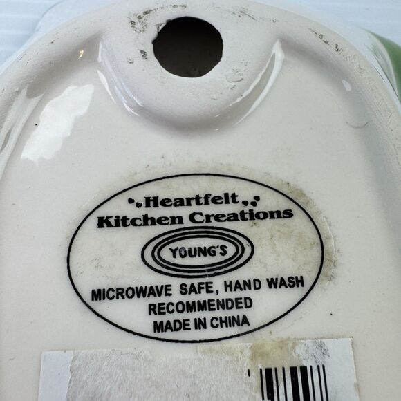 Young’s Heartfelt Kitchen Creations Christmas Mitten Snowflake Dish Ceramic - Picture 3 of 12